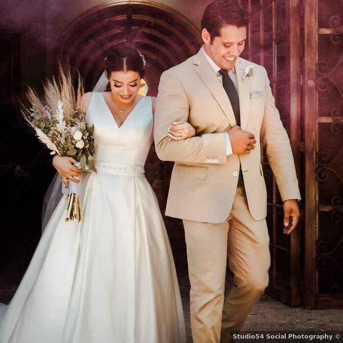 Just married 🌈👰🏻 2/2 - 1