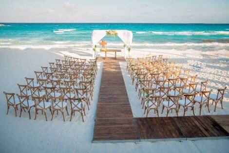  Caminar hacia el altar... en la playa 🌴❤️ - 17