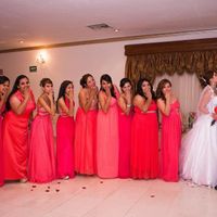 salon con damas