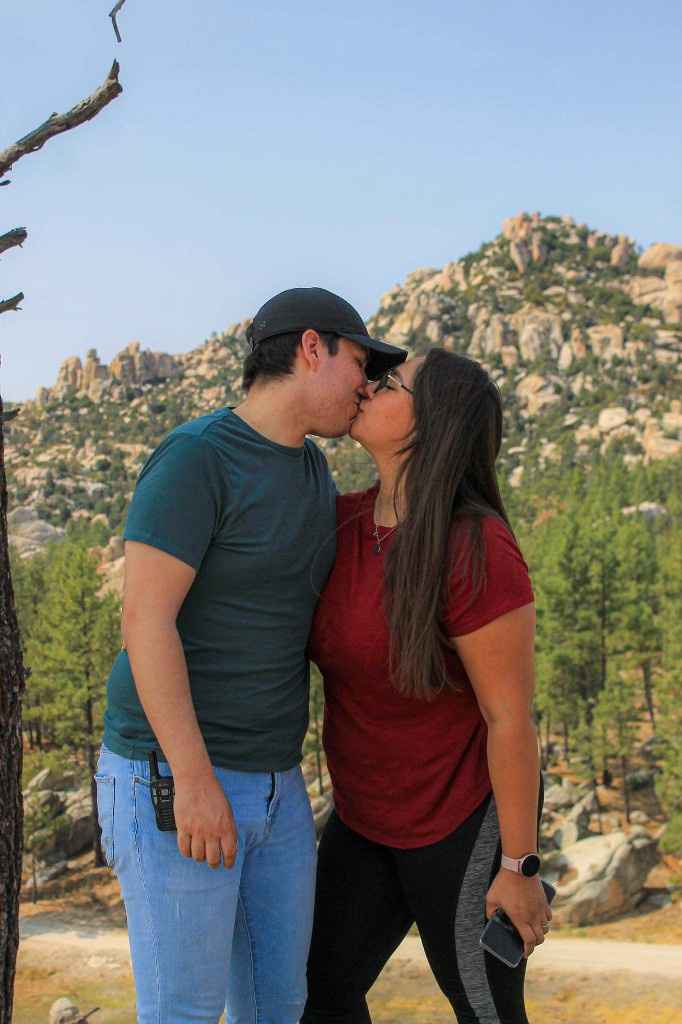 Reto con regalo: Sube una foto con tu pareja🎁 - 1