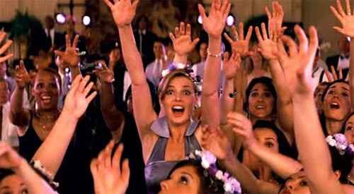 27 vestidos (27 dresses, 2008)