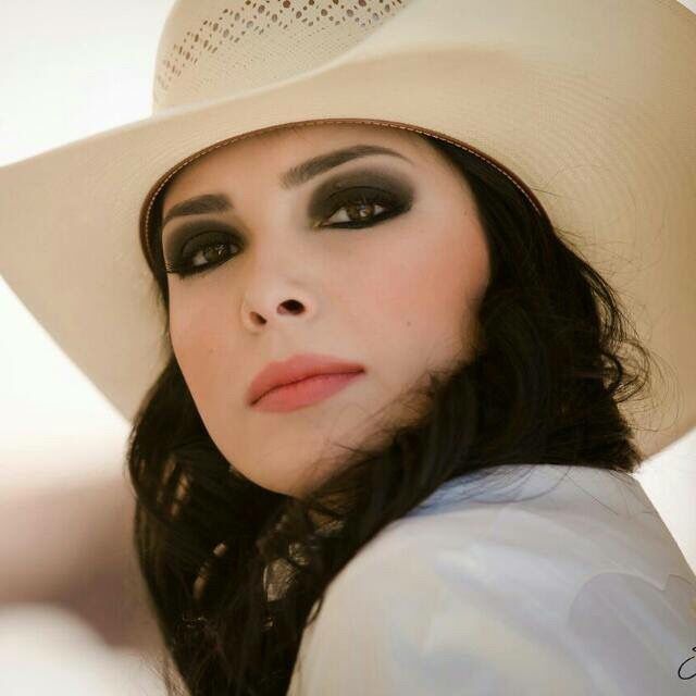 Make up💅🏼 peinado by erika molina - 6