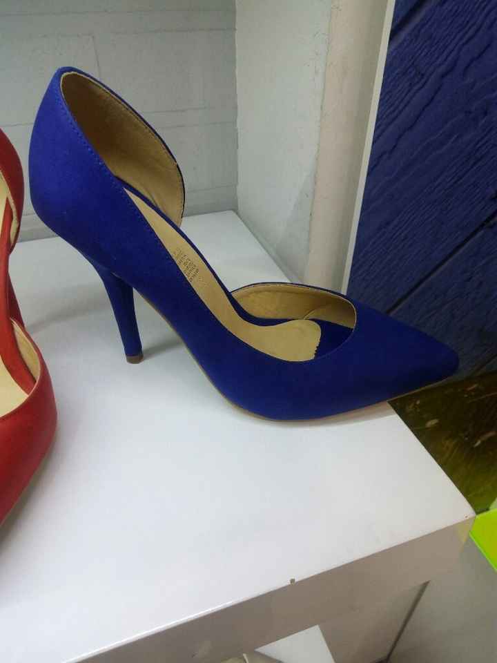 Los zapatos de mis sueños no son blancos. - 1