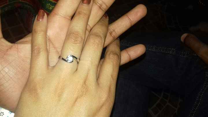 Mi lindo anillo de compromiso - 1