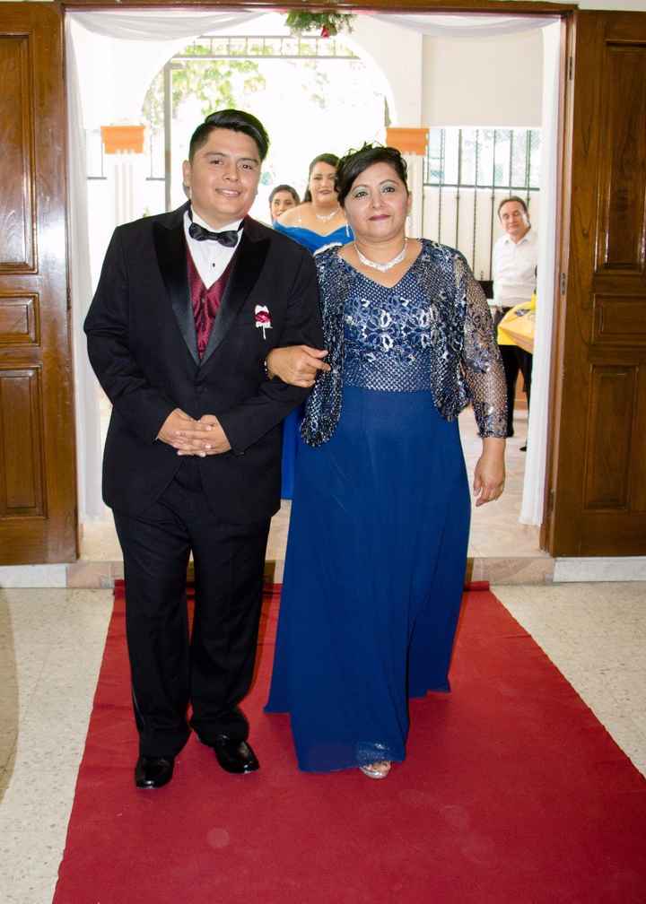 Entrada del novio a la iglesia