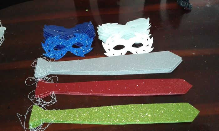 antifaces y corbatas para la batucada