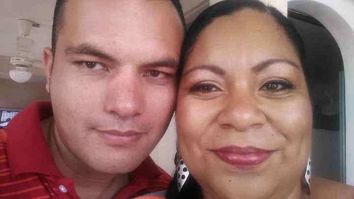 Fotos con sus prometidos!♥️ - 1