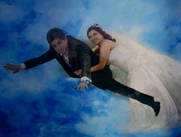 Bodas con una extraña tematica - 1