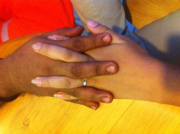 Algunas ideas para  tomarte  una selfie con tu anillo de  compromiso!! - 1