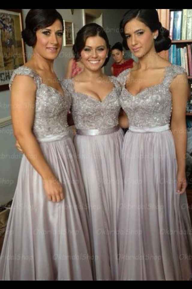 Cambio de modelo vestido de las damas a 242 dias - 1