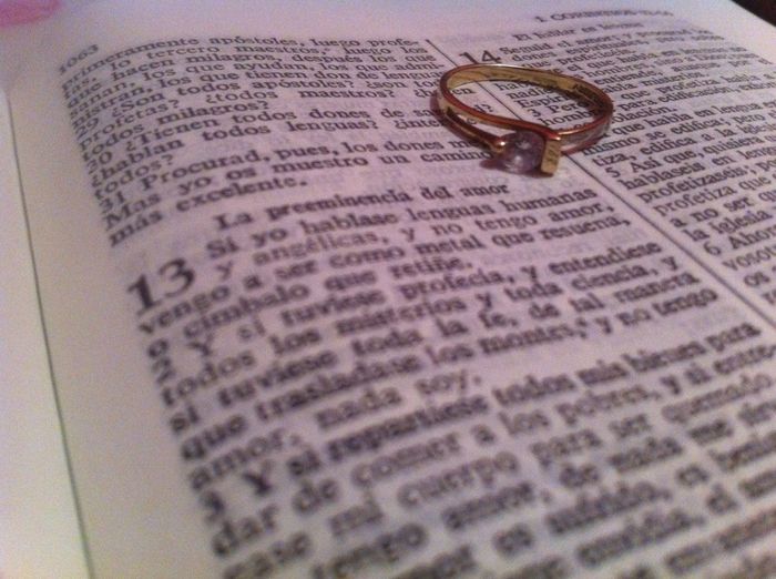 Algunas ideas para  tomarte  una selfie con tu anillo de  compromiso!! - 3