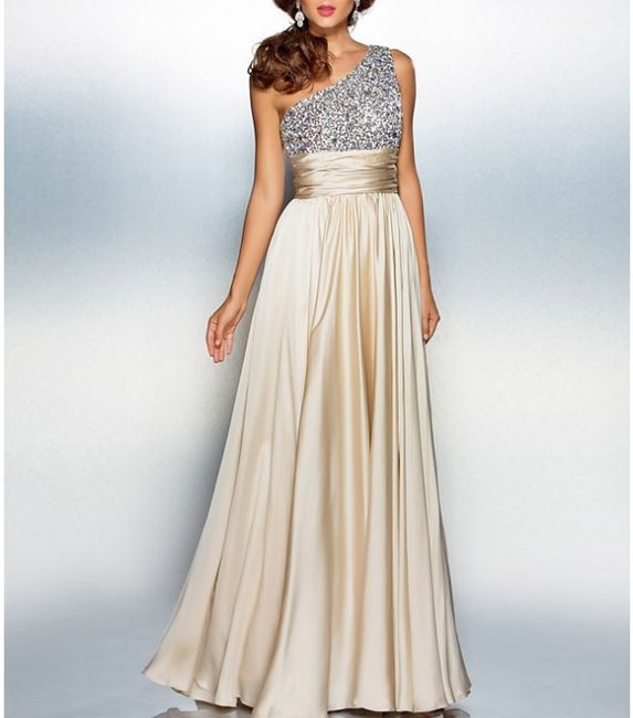 Cambio de modelo vestido de las damas a 242 dias - 2