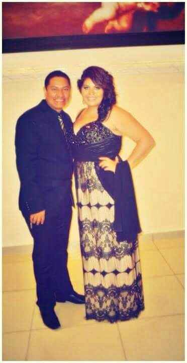 Presuman a su prometido!! - 1