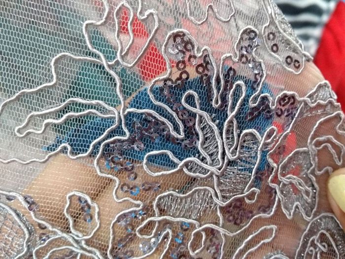 color del vestido de las damas ( Propuesta de encaje)