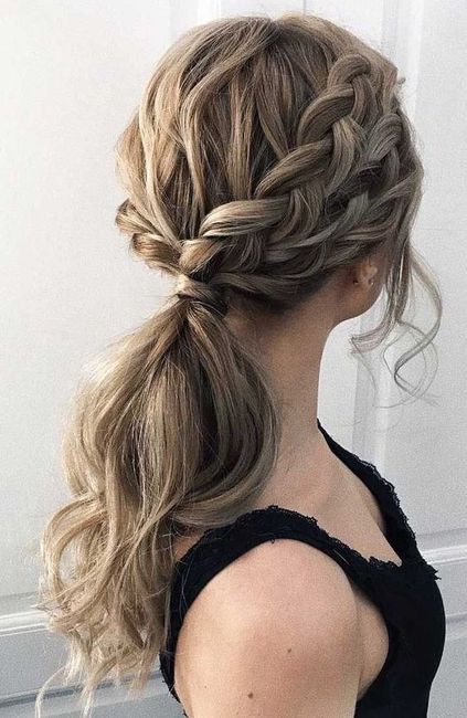 Peinados para las novias de pelo largo 18