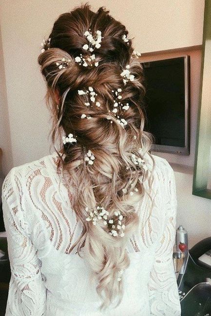 Peinados para las novias de pelo largo 29