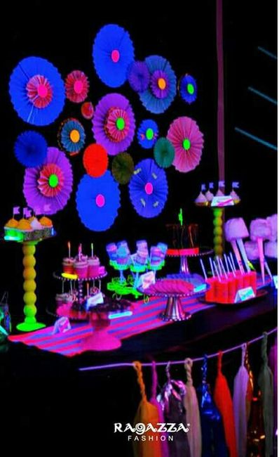 Despedida de soltera neon - 2