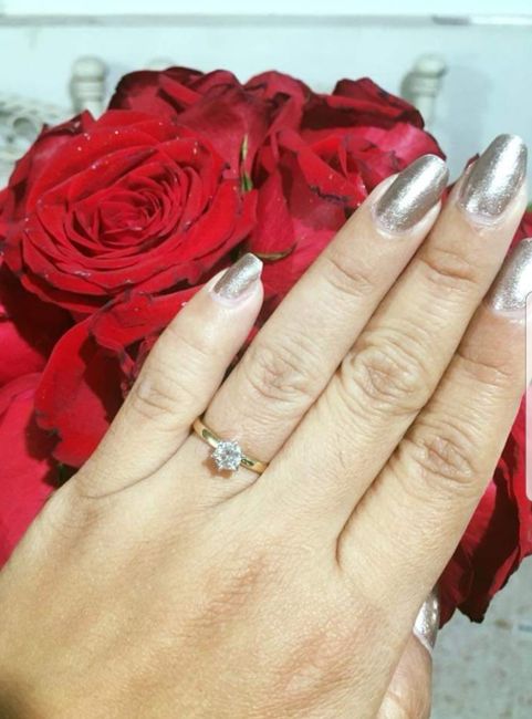 Oro, con montura de platino y diamante 