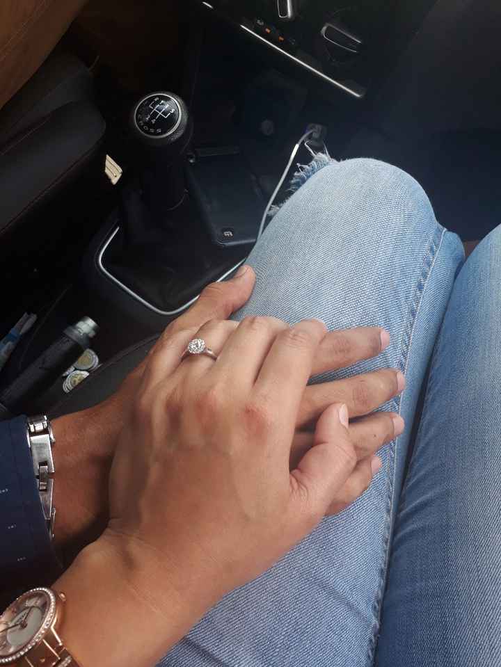 Mi anillo :) Lo amo. 