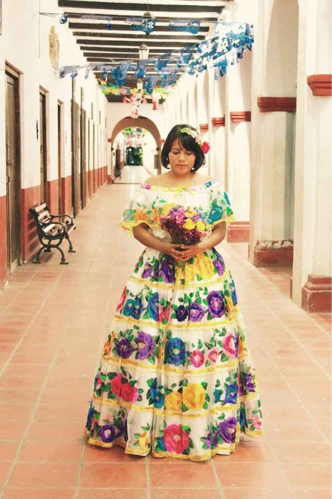 Boda civil: ¿de blanco o color? - 1