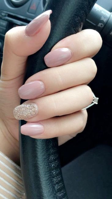 Uñas tono nude 64