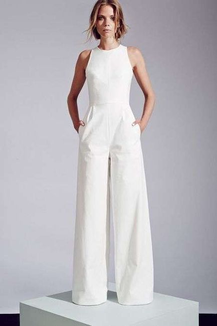 Jumpsuit para boda civil 12