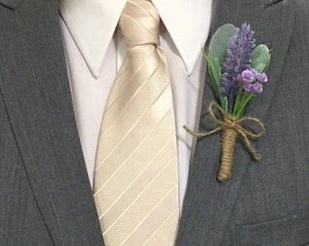 boutonniere lavanda 12