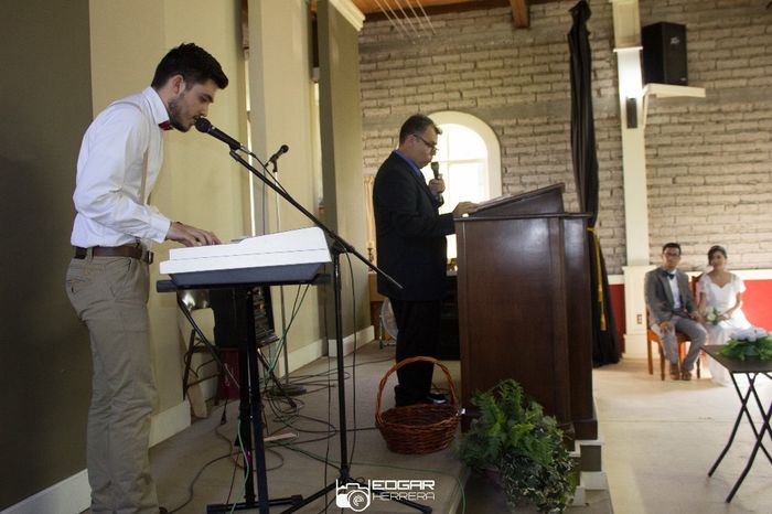 Nuestro padrino cantando Hallelujah