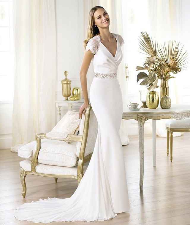Vestido de novia minimalista 24