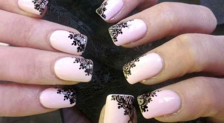 Uñas tono nude 11