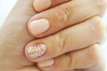 Uñas tono nude 38