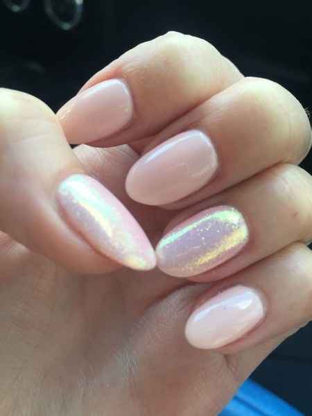 Uñas tono nude 42