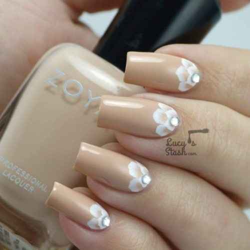 Uñas tono nude 44