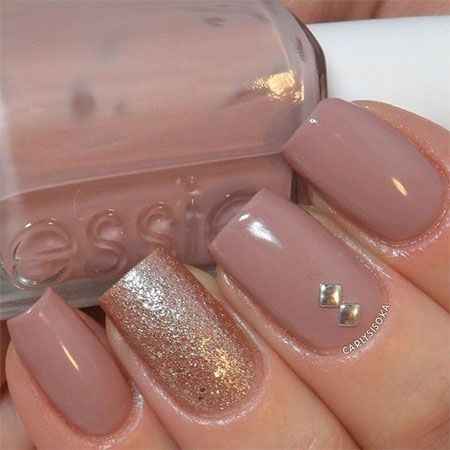 Uñas tono nude 71