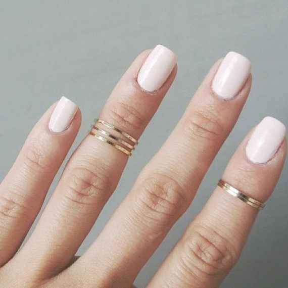 Uñas tono nude 74