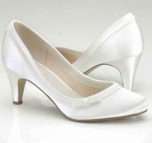 zapatos con tacon bajo 20