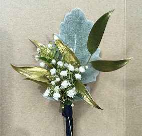 boutonniere baby's breath 4