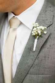 boutonniere baby's breath 15