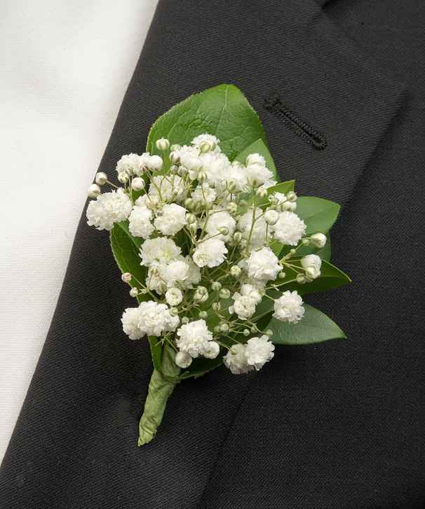 boutonniere baby's breath 22