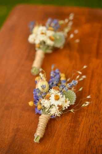 boutonniere lavanda 25