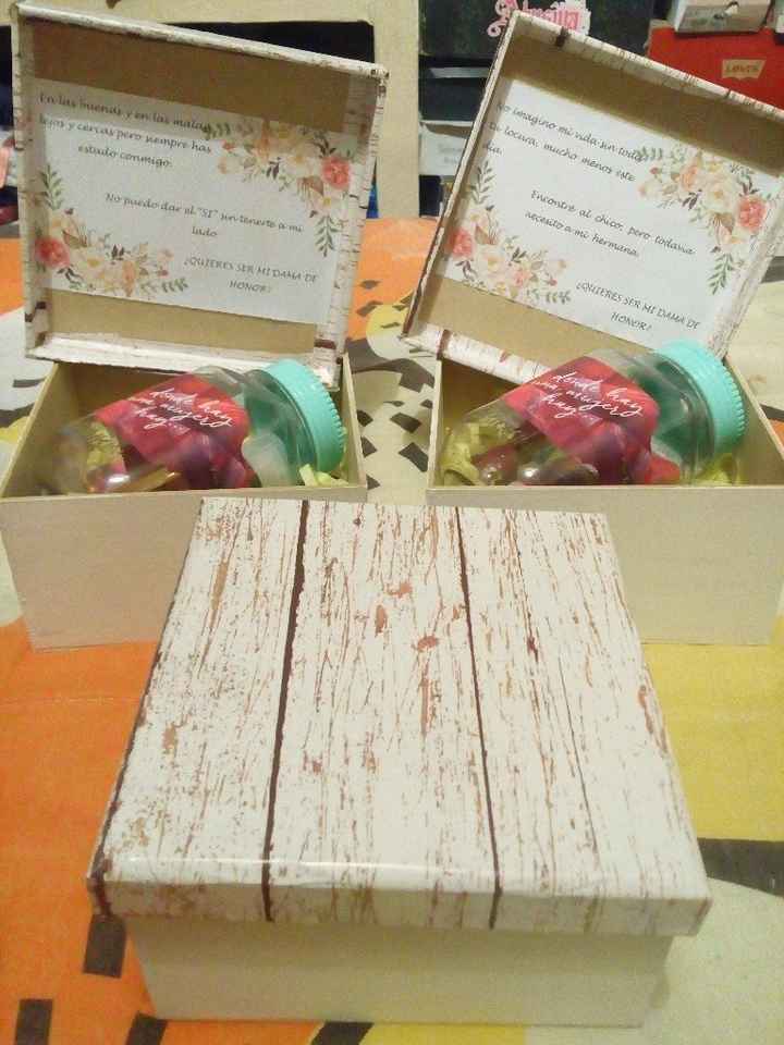 Les puse un mensaje personalizado a cada una