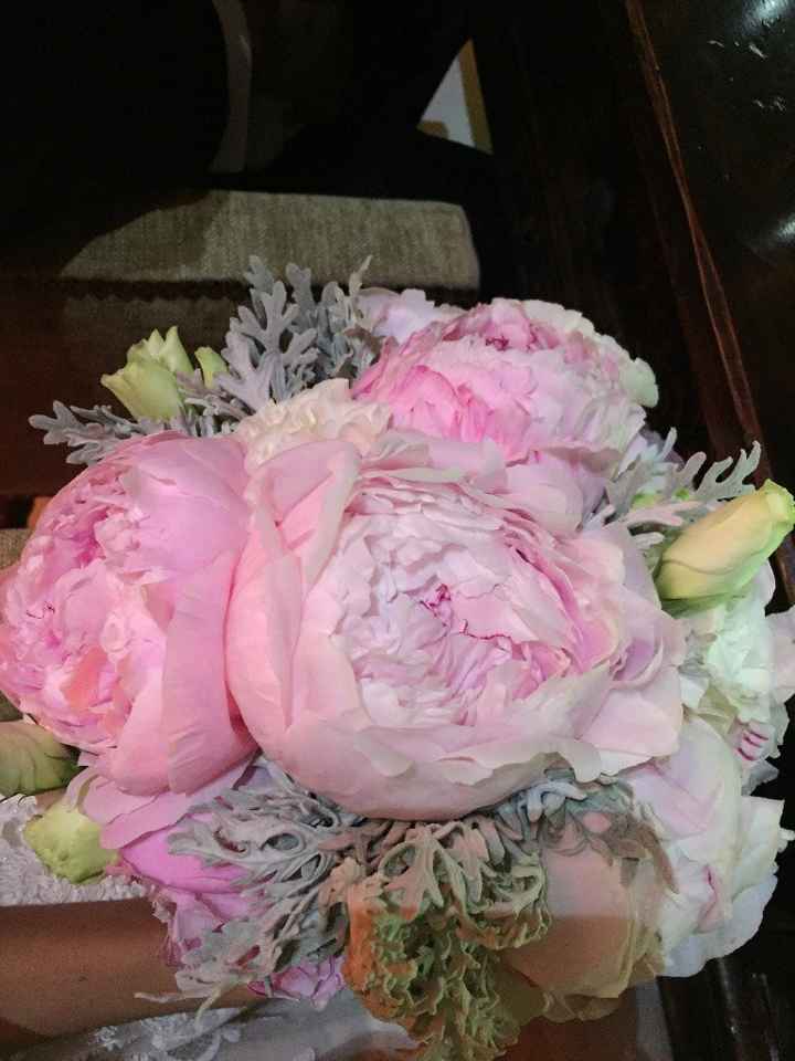 Mi ramo amada de peonia