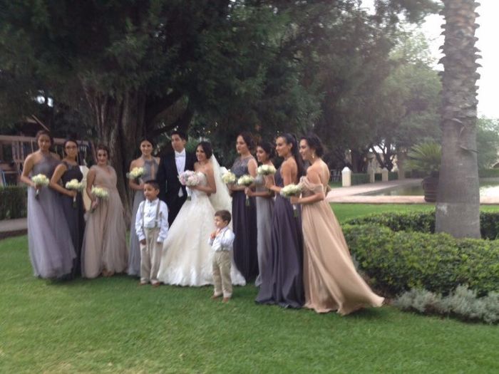 en sesión con las damas