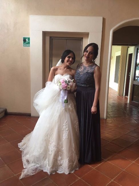 mi hermanita y dama antes de salir a misa
