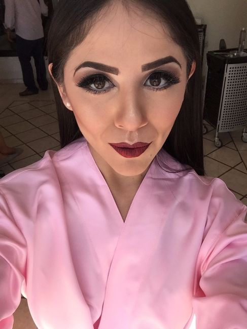 Maquillaje y bata del sábado