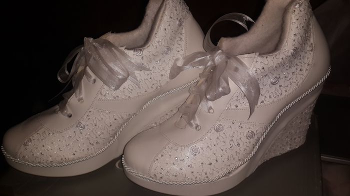 Mis tennis de novia!