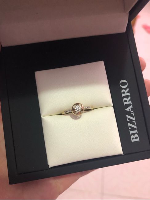 Itzel reta a los novi@s de la comunidad a contarnos como fue su pedida de matrimonio 🥰 1