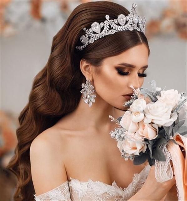 Peinado con tiara 👸 21