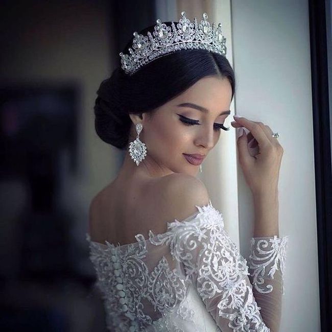 Peinado con tiara 👸 27