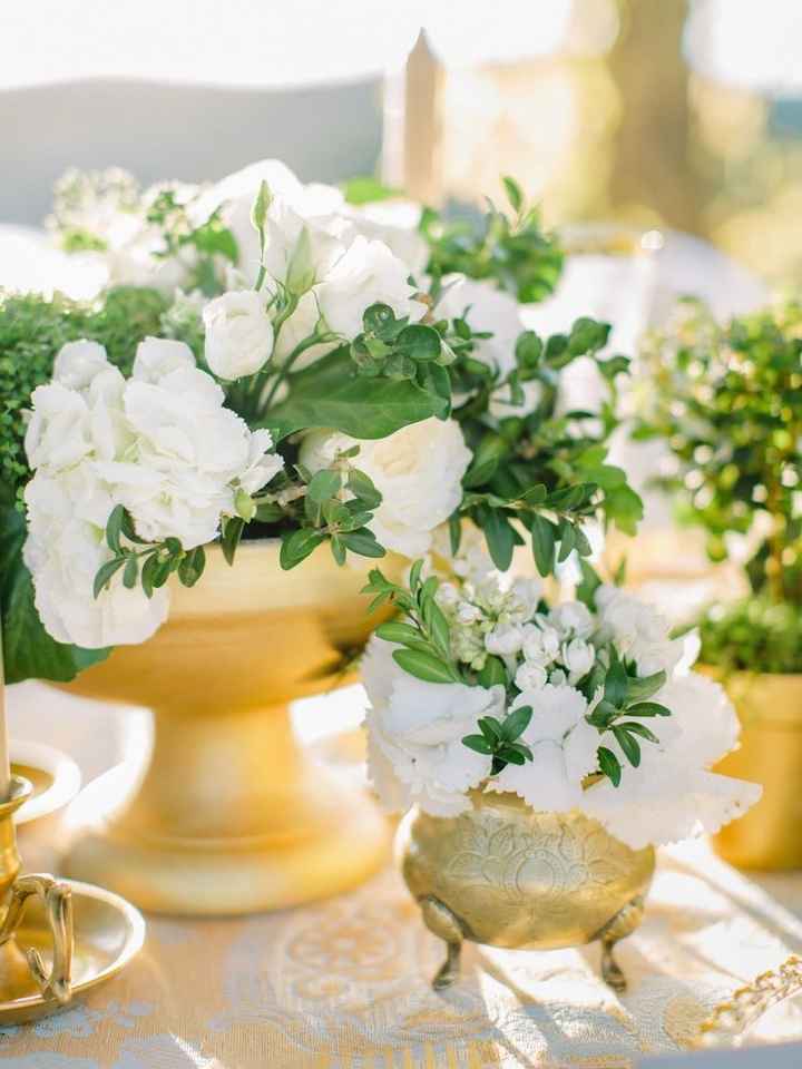 Arreglos florales en dorado 💛✨ - 1